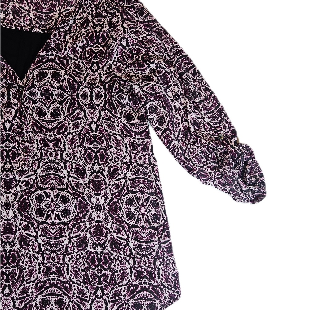 Rock & Republic Shirt Womens Medium Purple Black Mixed Media V Neck 3/4 Sleeve - Picture 5 of 6